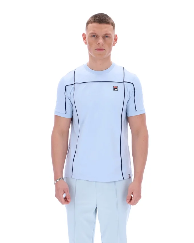Camiseña Terri Skyway con ribetes en contraste