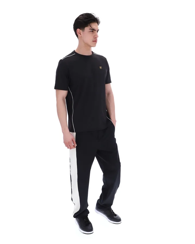 Camiseta Lawrenze inspirada en el fitness en negro