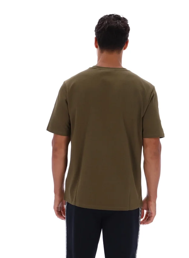 Camiseta Yaxley 3 Premium en verde oliva oscuro