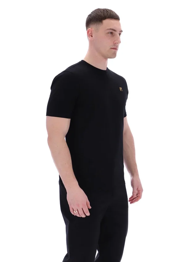 Camiseta Yaxley Premium negra