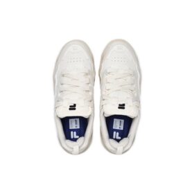Classic Kicks: comodidad versátil «Blanco»