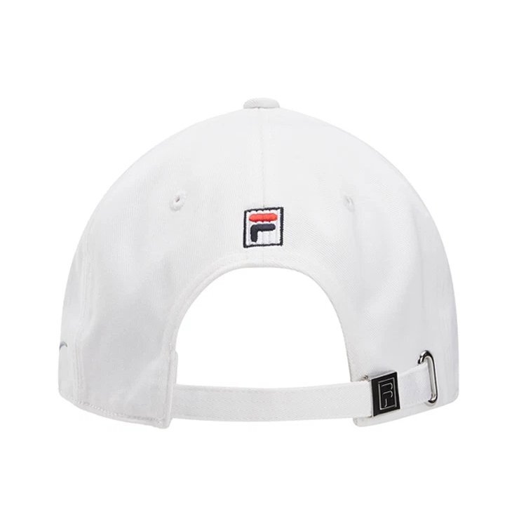 Gorra de béisbol casual para hombre con el logotipo de Fila en blanco