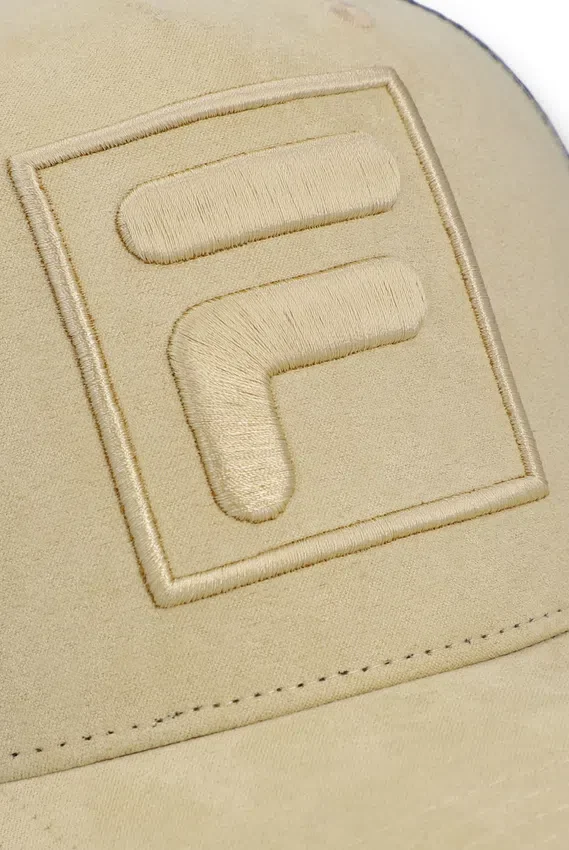 Gorra Turo grande F-Box de gamuza bordada en tonos similares con parte trasera de malla, color beige clásico