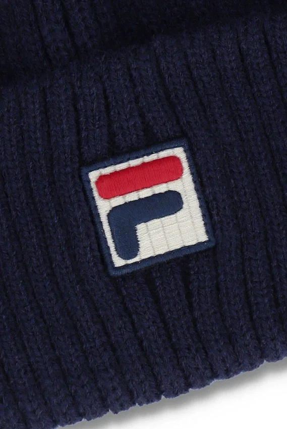Gorro de Fila en azul marino con vuelta y diseño «Watchman» de Ricco