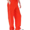Pantalón deportivo de pierna ancha Marina en color granadina