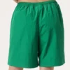 Pantalones cortos arrugados verdes Fila x Hailey