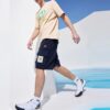 Pantalones cortos con bolsillo y letras del logotipo para hombre, azul