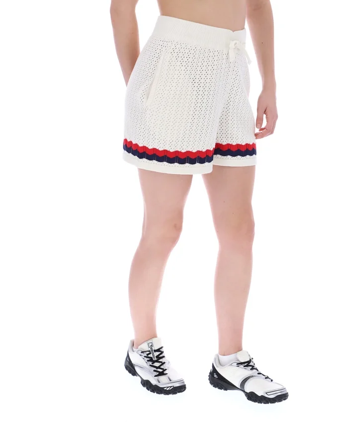 Pantalones cortos de punto fino con efecto de ganchillo