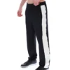 Pantalones negros inspirados en el tenis de Ali