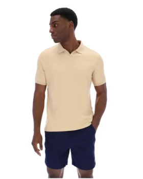 Polo clásico beige Tristiano con textura