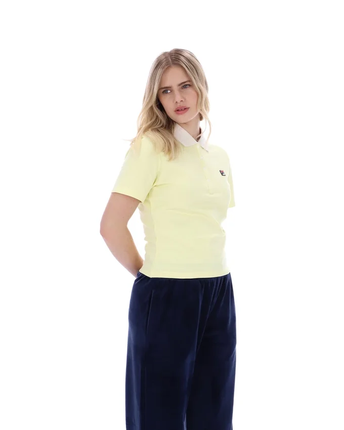 Polo Juno Fitted Iconic en amarillo cera