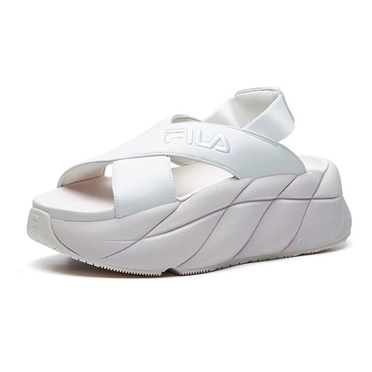 Sandalias deportivas en rosa