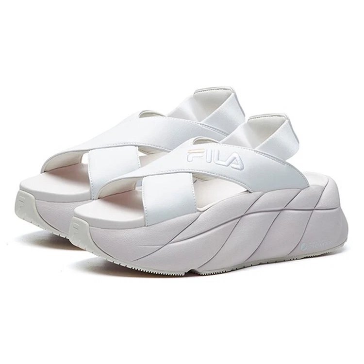 Sandalias deportivas en rosa