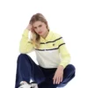 Top corto con cremallera Giovana en amarillo cera