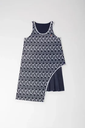 Vestido azul medianoche con espalda nadadora de doble capa