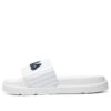 Zapatillas blancas de suela gruesa