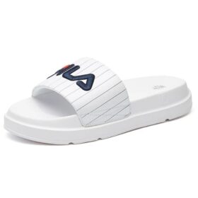 Zapatillas blancas de suela gruesa