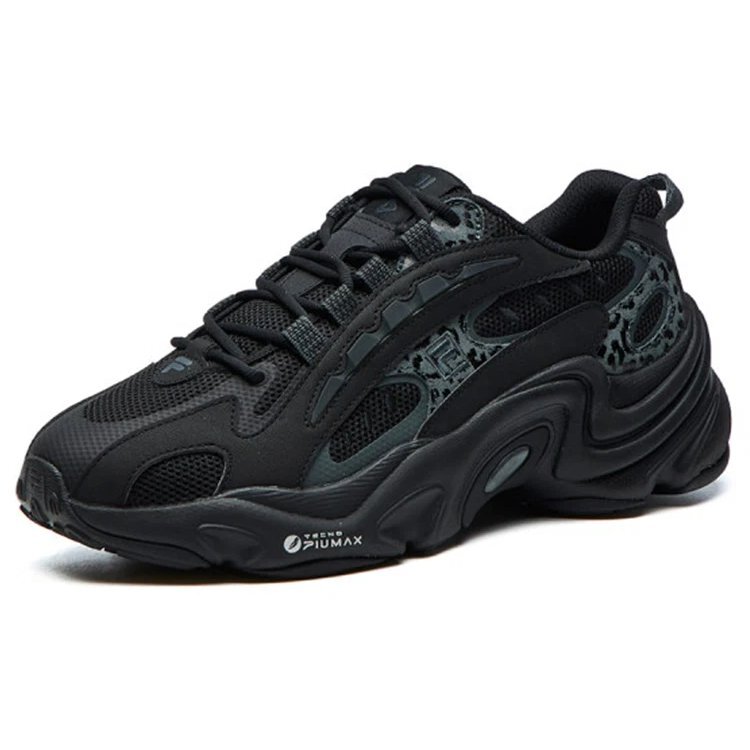 Zapatillas de correr de caña baja con estampado de leopardo, color negro