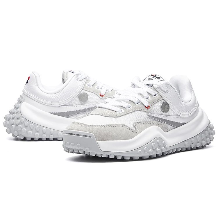 Zapatillas Mihara x Fila T1 con lunares, blanco/gris