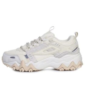 Zapatillas Oakmont TR de la colección Fila x BTS Colorful Summer en beige/blanco/gris