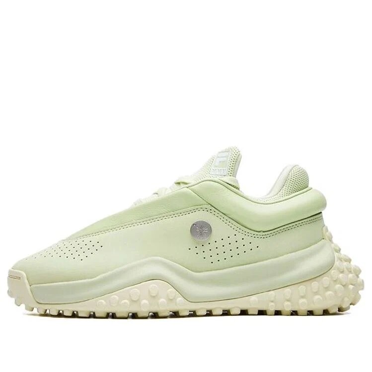 Zapatos Mihara x Fila FM7 con lunares, color blanco