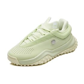 Zapatos Mihara x Fila FM7 con lunares, color blanco