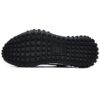 Zapatos Mihara x Fila T1 con lunares, color negro